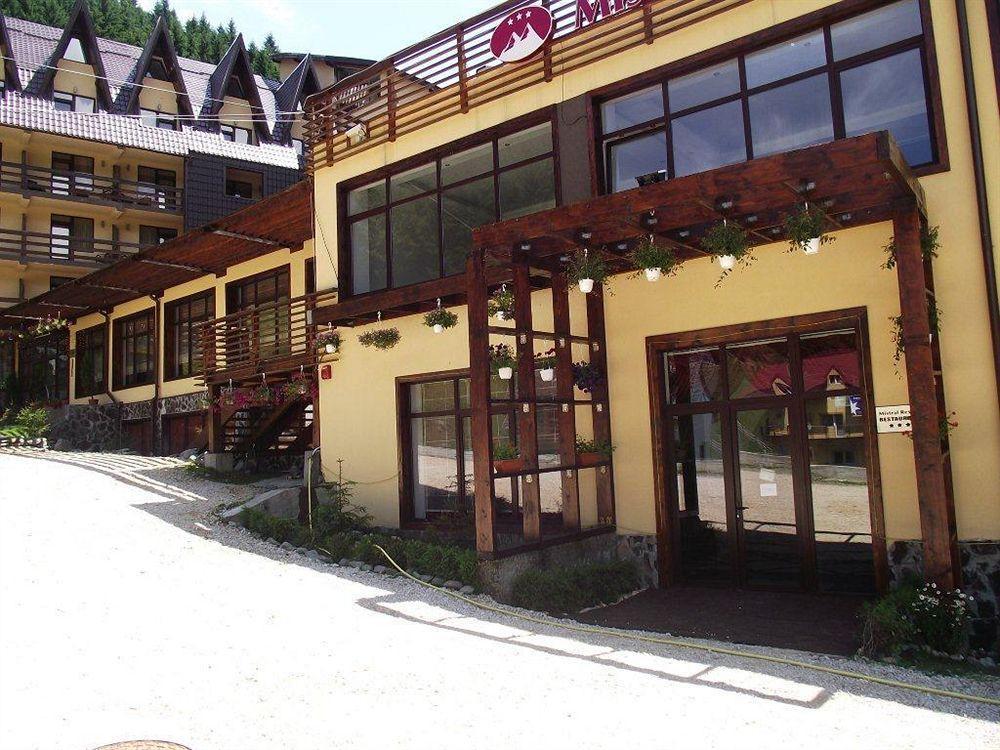 Mistral Resort Moeciu De Sus Exteriör bild