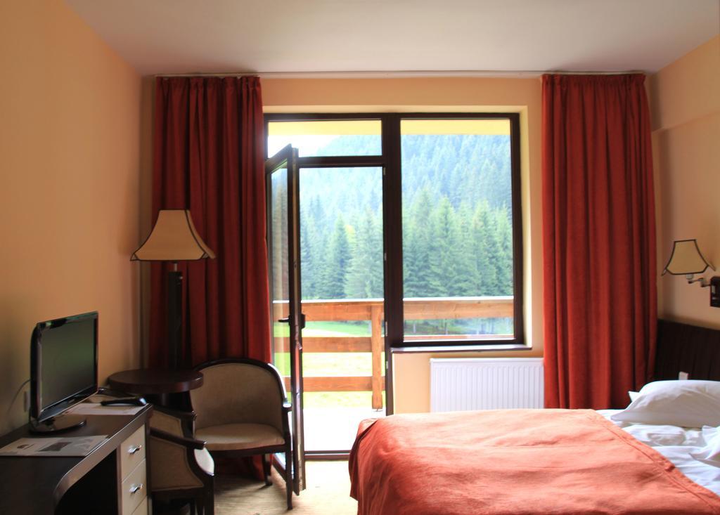 Mistral Resort Moeciu De Sus Exteriör bild
