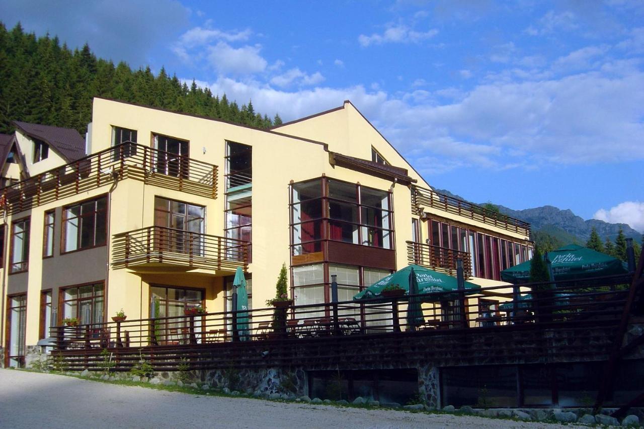 Mistral Resort Moeciu De Sus Exteriör bild