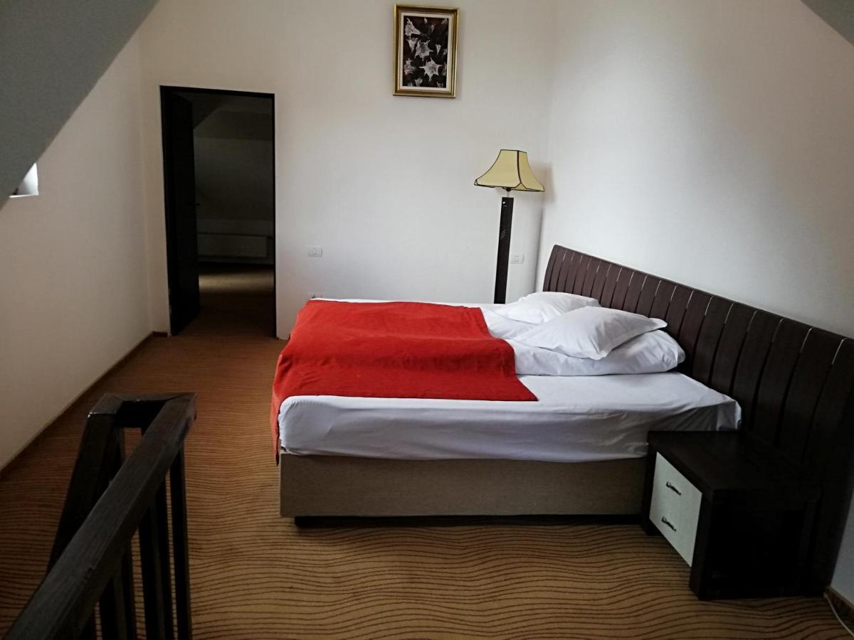 Mistral Resort Moeciu De Sus Exteriör bild