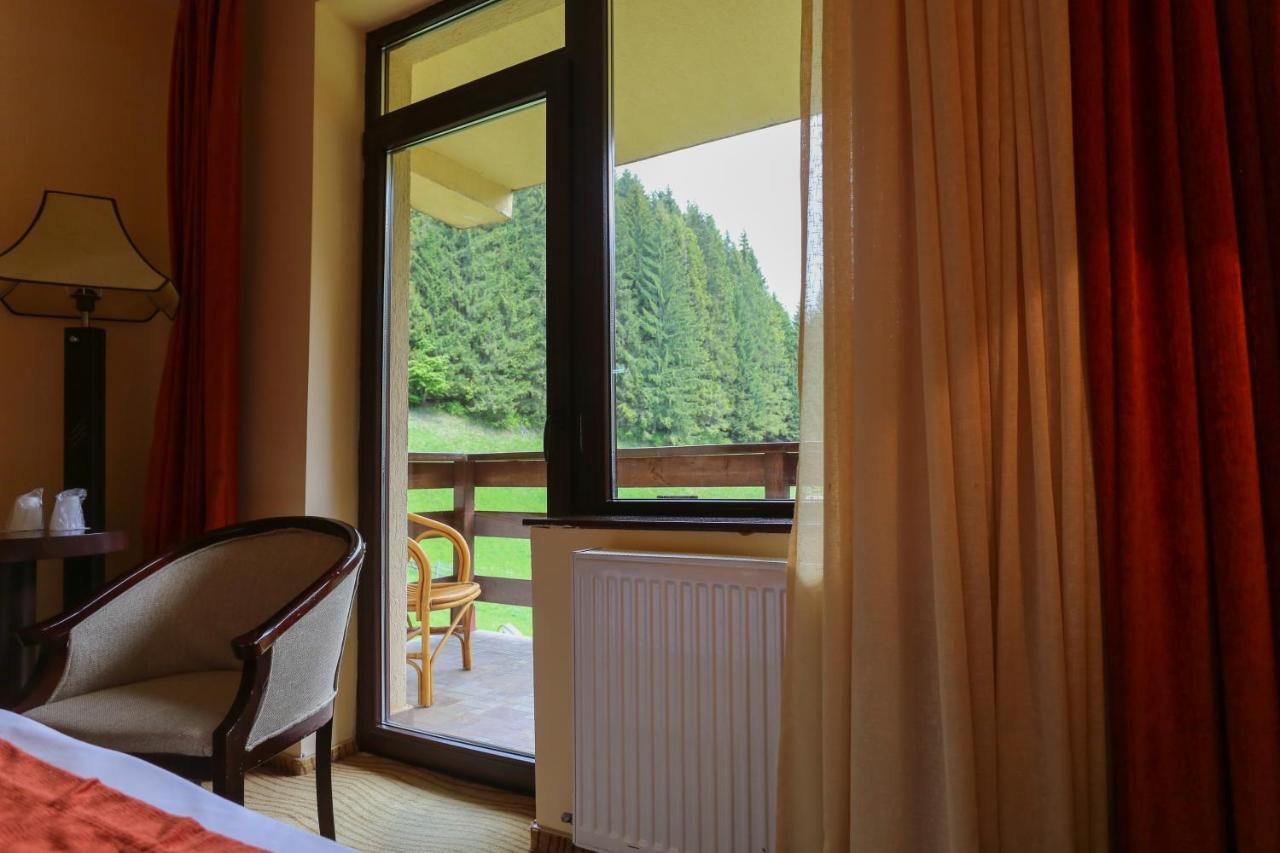 Mistral Resort Moeciu De Sus Exteriör bild