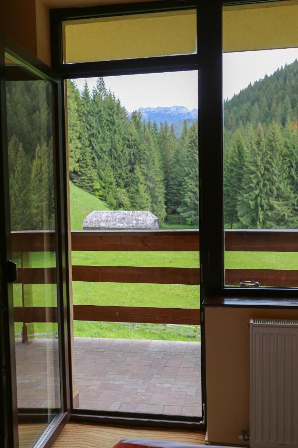 Mistral Resort Moeciu De Sus Exteriör bild